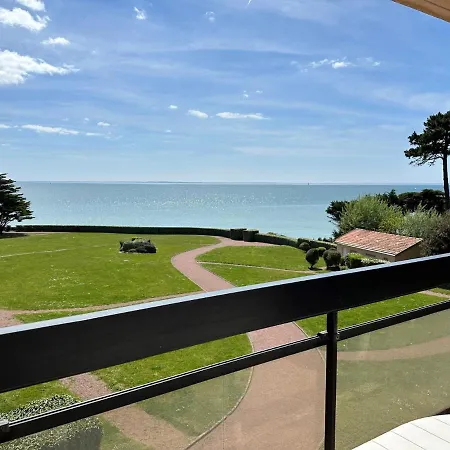 Claire Marine By Interhome Pornic